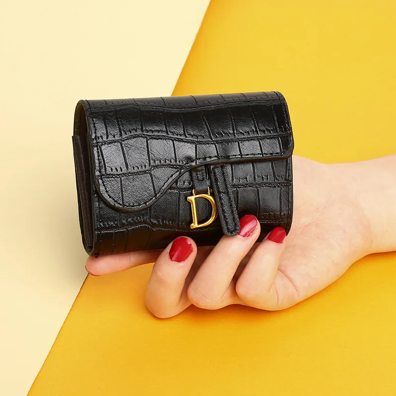 Hot Sale Luxury Crocodile Pattern Women Card Holder Multi-Slot ID Wallet Small Designer D-Buckle Card Case Elegant Short Purse