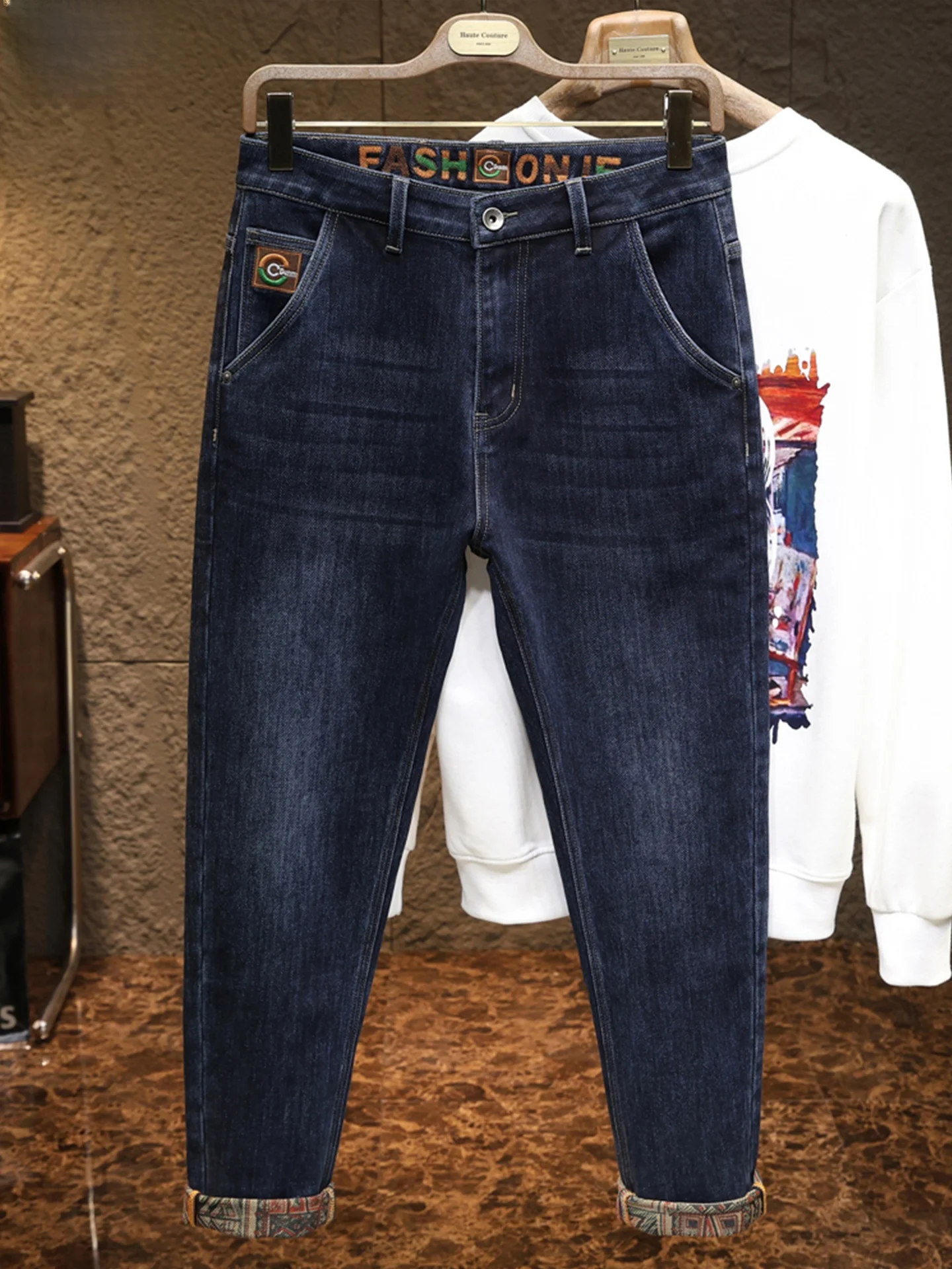 

High-End Embroidered Men's Jeans Straight Leg Loose Fit Washed Casual Trousers Spring 2026 New Style Cotton Elastic Denim