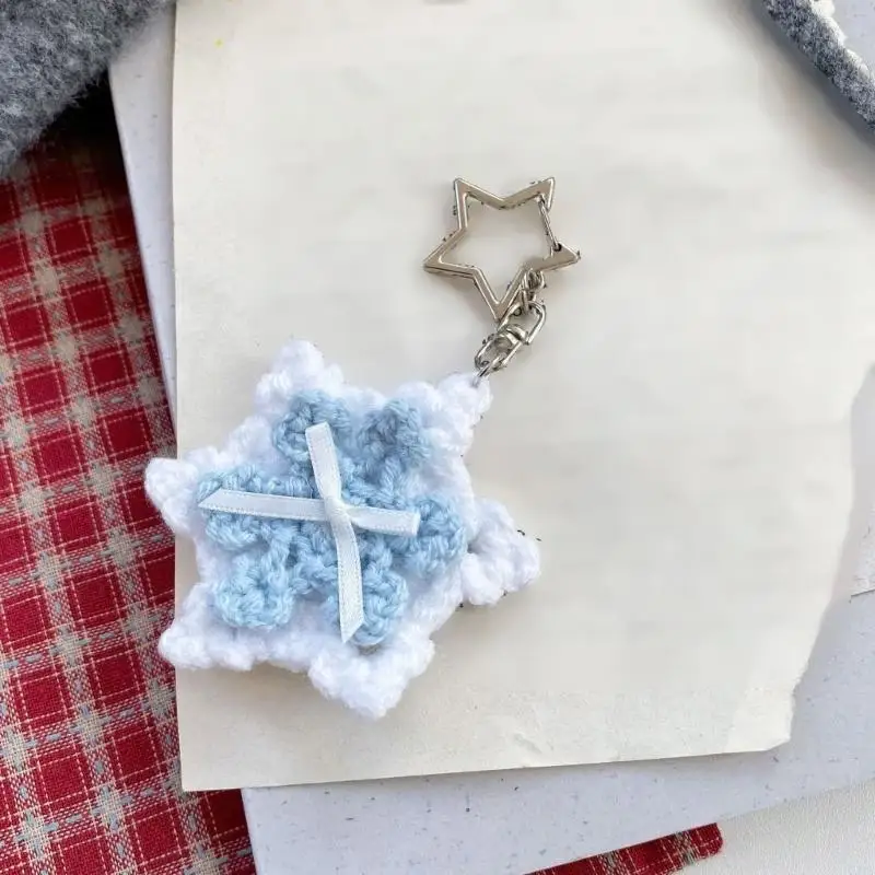  Soft Plush Bowknot Snowflake Pattern Crochet Keyring Knitted Phone Charm Winter Gift Plush Yarn Craft Art Accessories