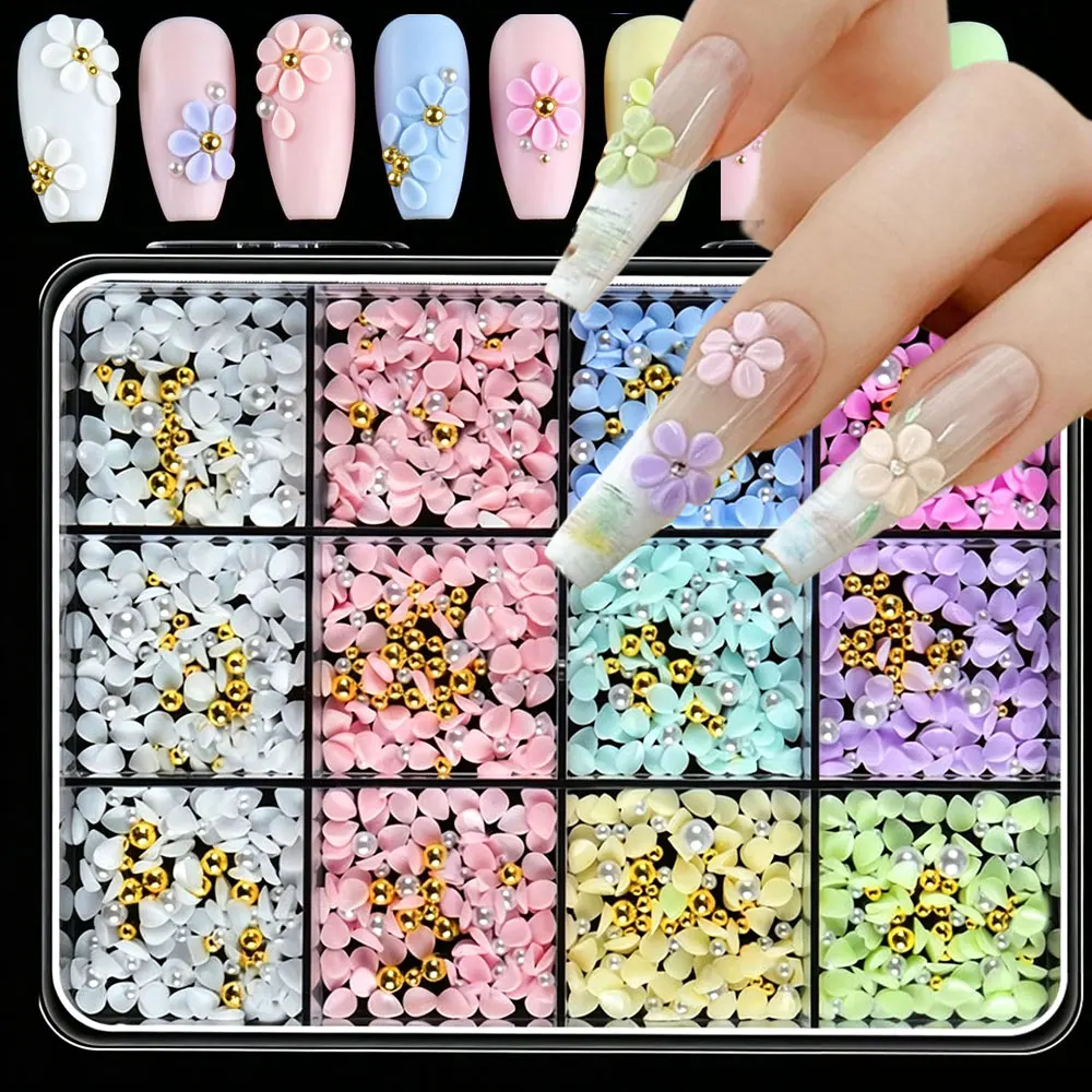 12-teiliges 3D-Macaron-Blütenblätter-Nagelkunst-Set mit Gold- und Weißperlen, Weiße, Rosa, Blaue und Grüne Blumen zur Nageldekoration