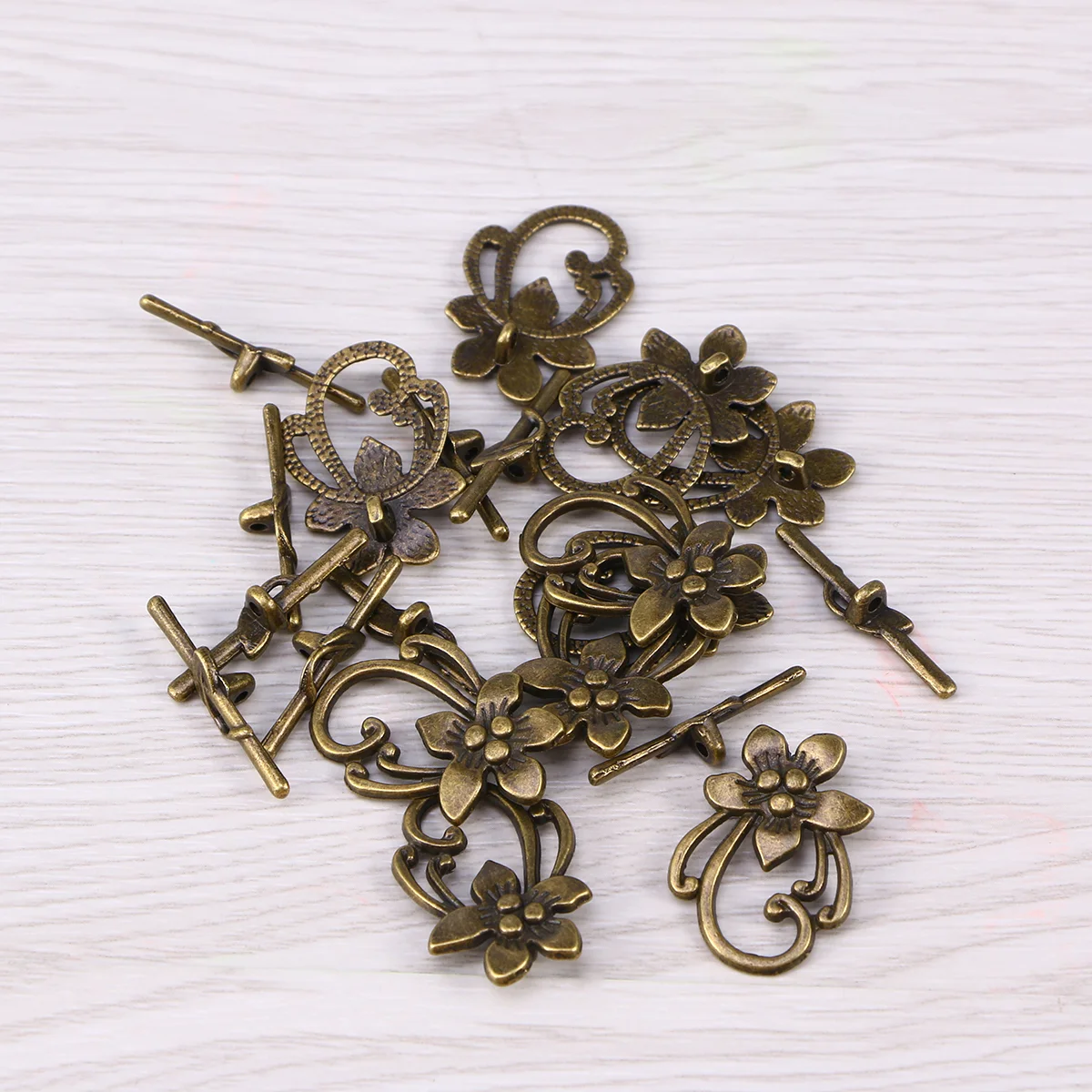 20 Pcs DIY Bracelet Clasp Clasps Toggle for Jewelry Making Alloy Connector Hand Chain European American