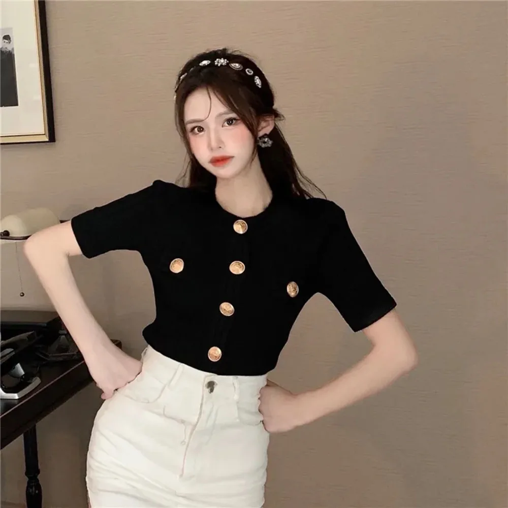 Fashion Knitted Shirt Women\'s French Summer New Sweater Jacket Slim fit Metal Button Short sleeved Knitwears Top Female Trendy