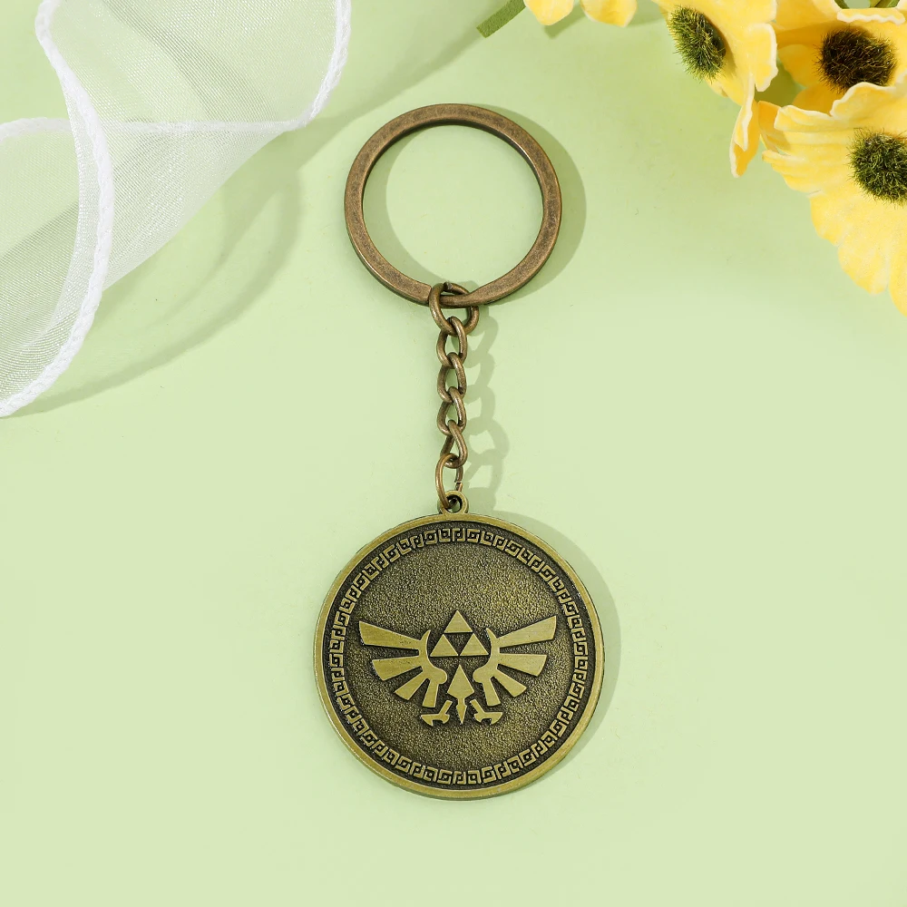 Retro Hylian Shield Pendant Keyring Anime Game Periphery Keychain for Fans Creative Collectible Personality Gift