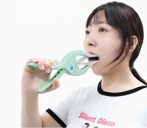 Mouth Opening Trainer Adjustable Dilator Postoperative Oral Opening Mandibular Expansion Labial Muscle Rehabilitation Training