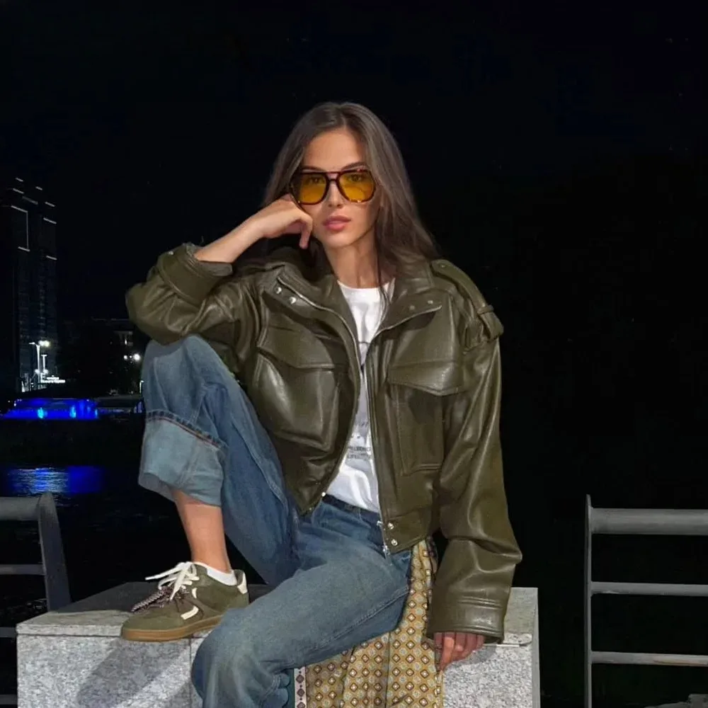 KONDALA 2025 Fall Winter Green Faux Leather Women Jackets Fashion Epaulet Zip Up Vintage Country Style Chic Ladies Jackets