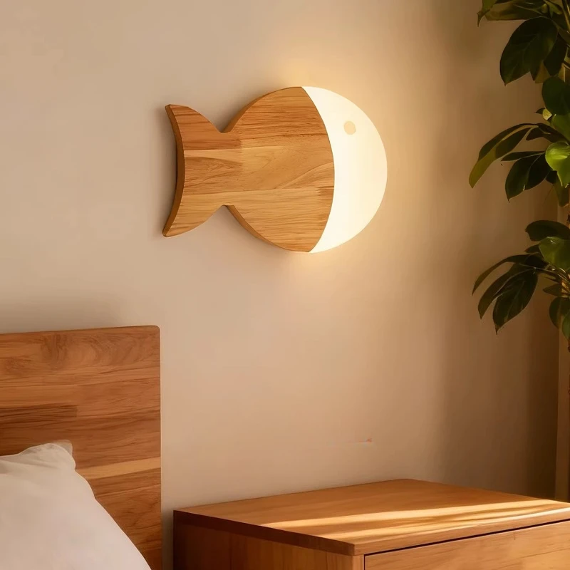 Japanese Minimalist Wall Lamps Wooden Creative Cartoon Little Fish Wall Sconces Children's Room Living Room Background Luminaire