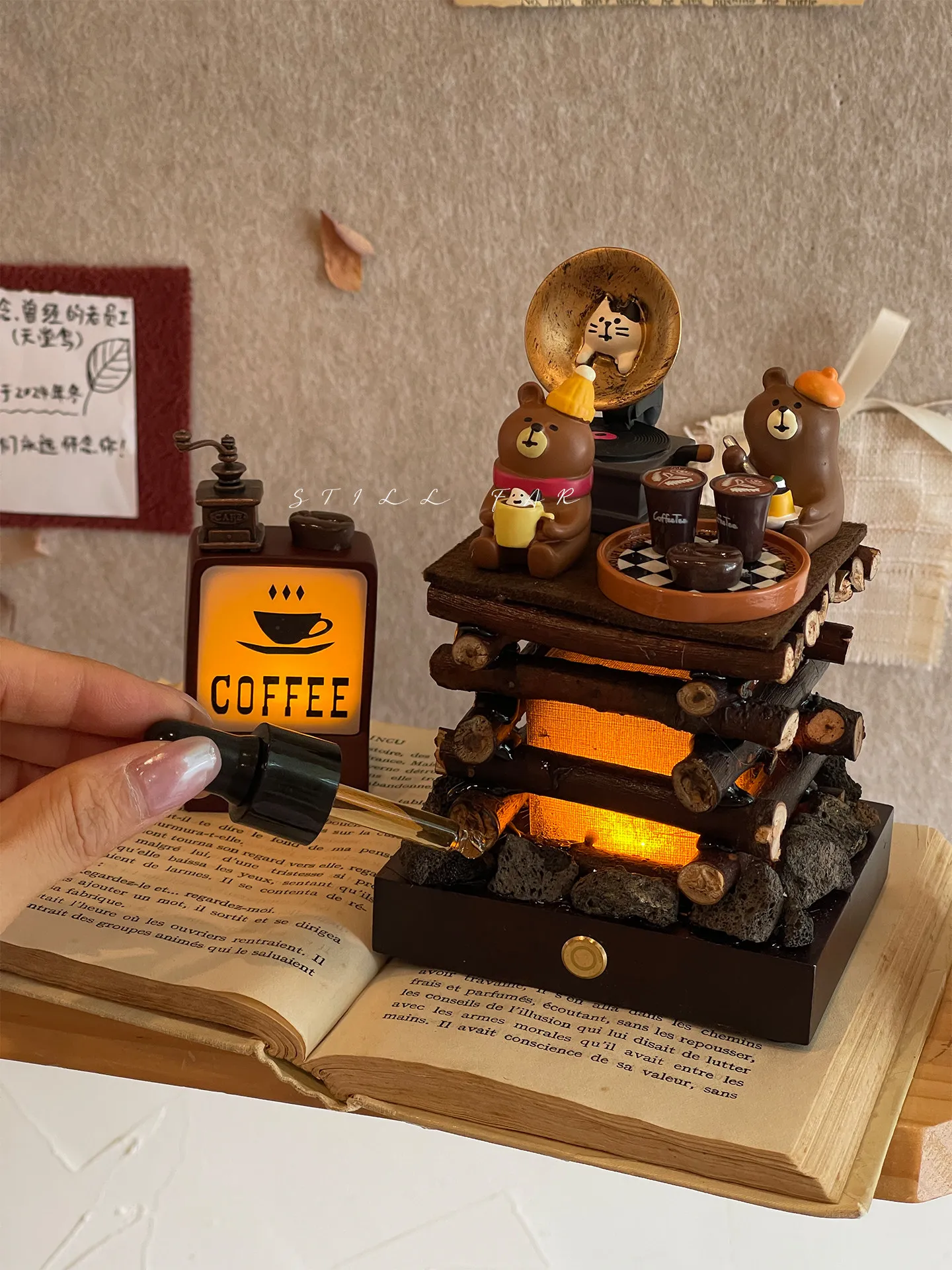 Creative Practical Flameless Aromatherapy Indoor Ornament Rechargeable Night Light Ideal Birthday Gift for Boys Girls