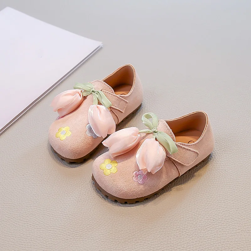 Girls Embroidered Flat Shoes Elegant Sweet Flower Kid Princess Shoes Chic Fashion Performance Versatile Children's Leather Shoes