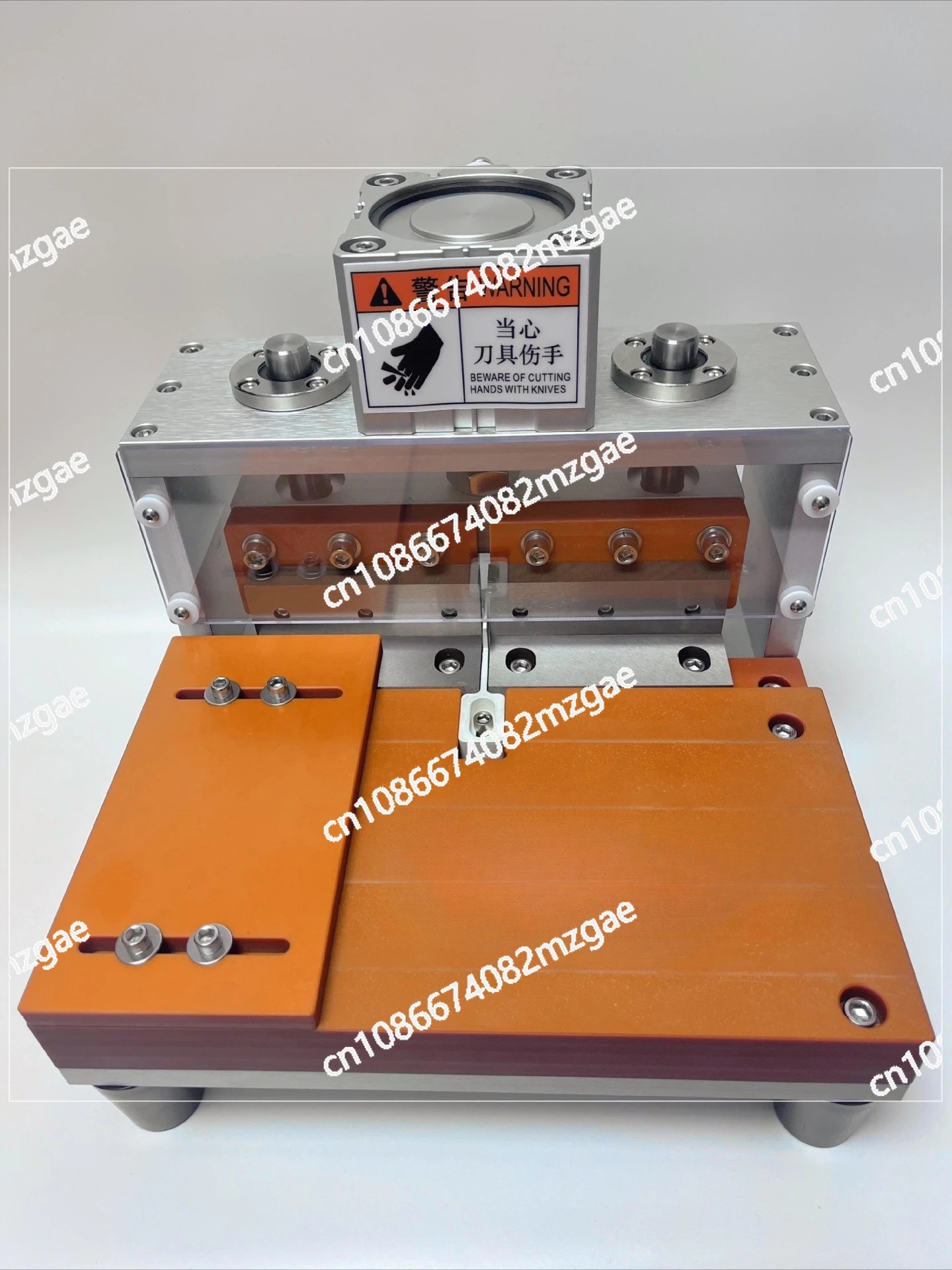 Lithium battery ear polymer ear cutting machine for flexible packaging battery ear punching