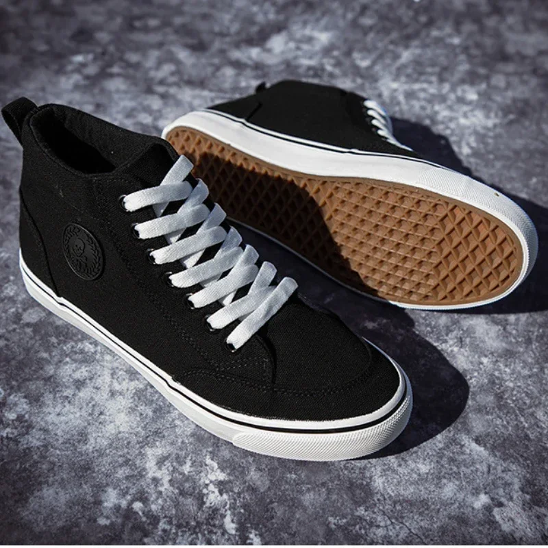 

High-top Men Canvas Shoes Fashion Classics Casual Shoes for Men Lace Up Breathable Sneakers High Quality Mens Tennis Shoes 2024