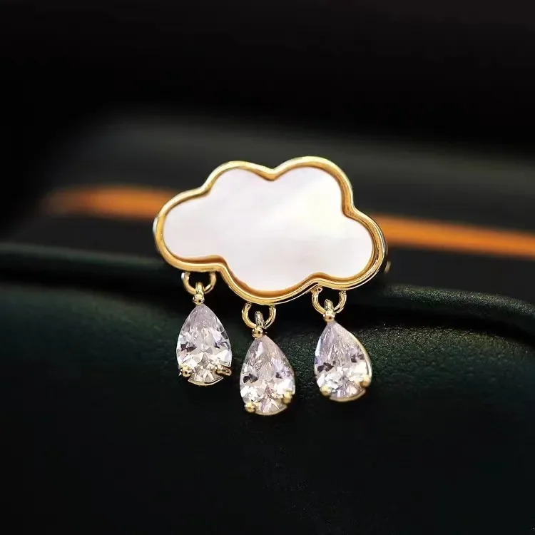 Korean Style Cute Cloud Raindrop Brooches Simple Small White Clould Lapel Pins for Women Wedding Party Sweet Jewelry Gifts