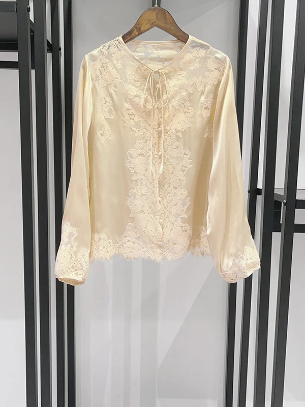 

Elegant Silk Lace Trim Shirt And Short Pants Set with Bow round Neck for Women Spring Summer Fashion Three Piece Suit