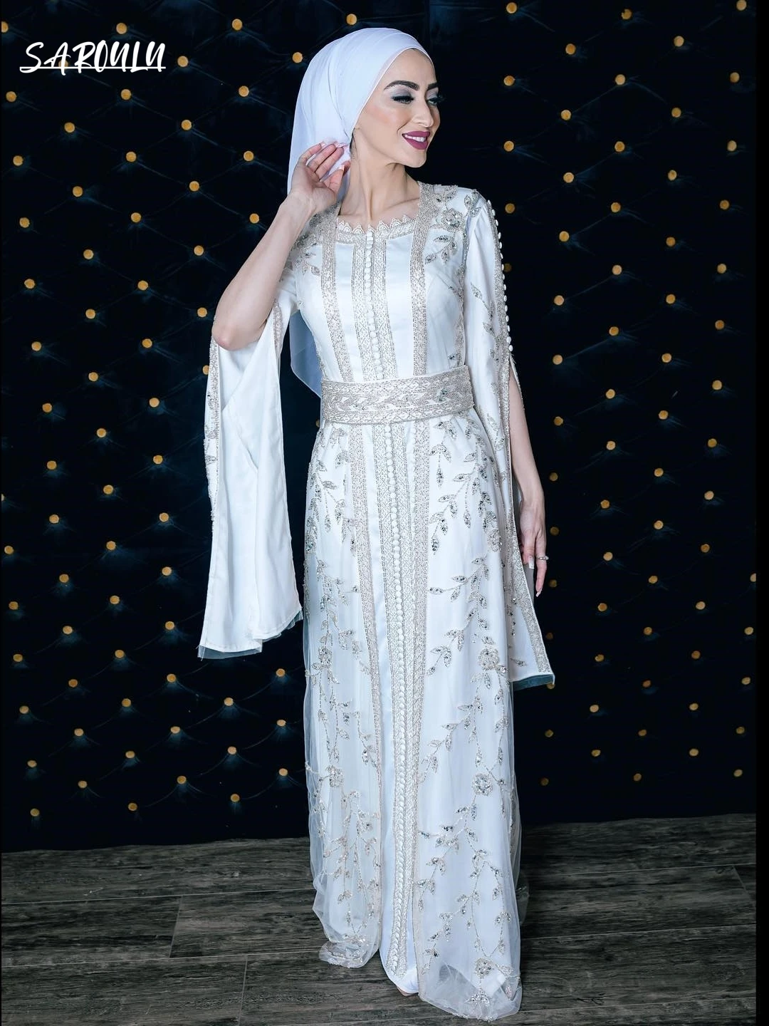 Abiti da ballo lunghi musulmani bianchi con foglia abito da sposa arabo Appliqued elegante abito da sera a maniche lunghe con scollo a O per le donne