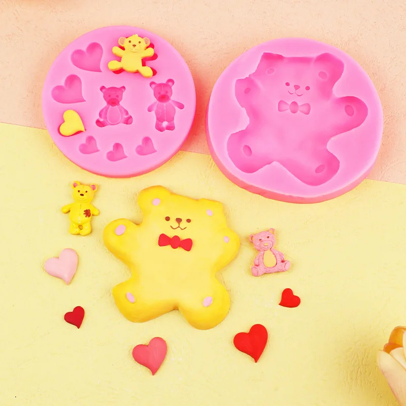 Love Puppet Bear Silicone Mold Refrigerator Sticker Aromatherapy Plaster Candle Hand-kneaded Chocolate Baking Accessories