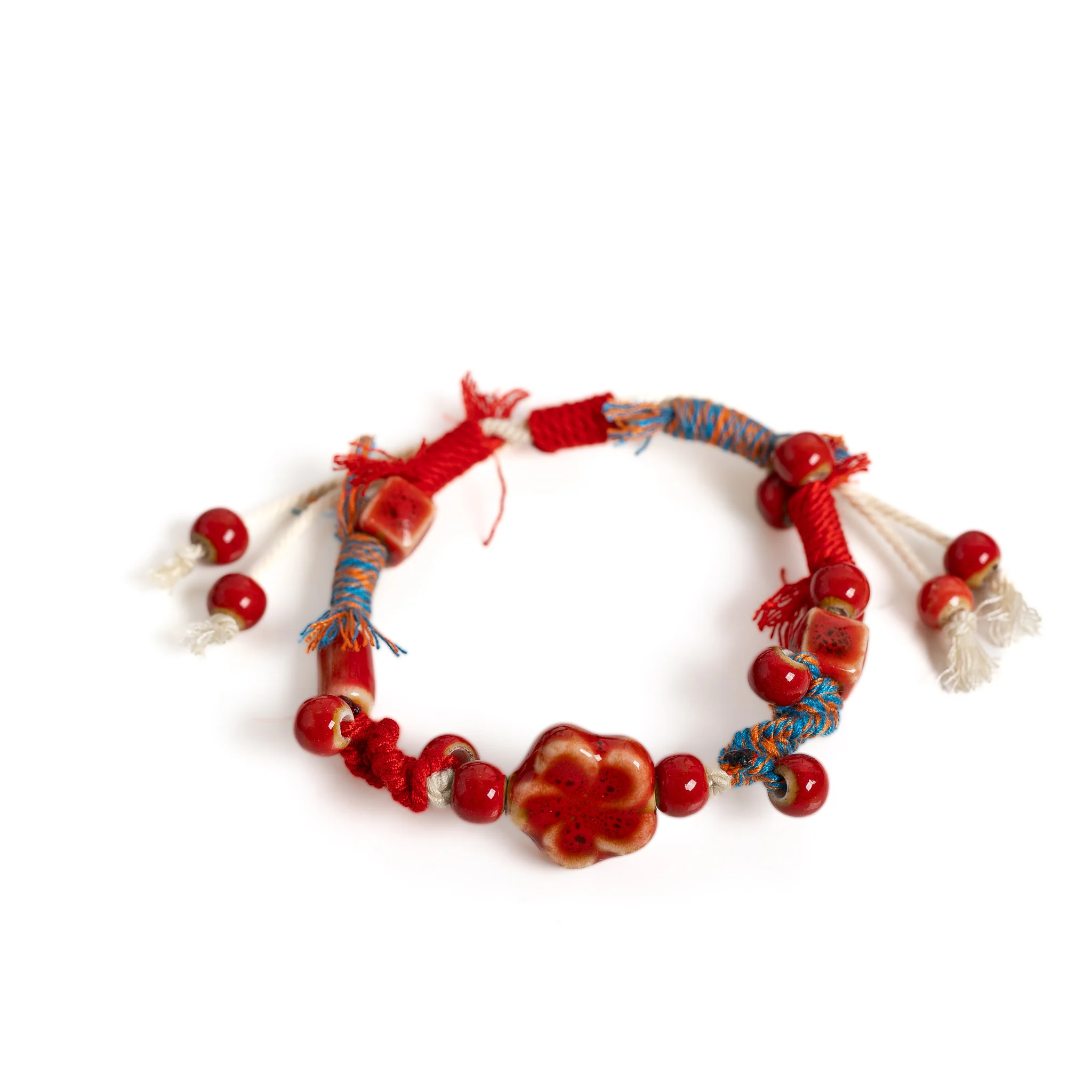 Rotes Blumen-Keramik-Armband Handgefertigt Verstellbare Wachsschnur Zarter Schmuck im Vintage-Stil für Mädchen Tägliches Tragen Geschenk S03-282