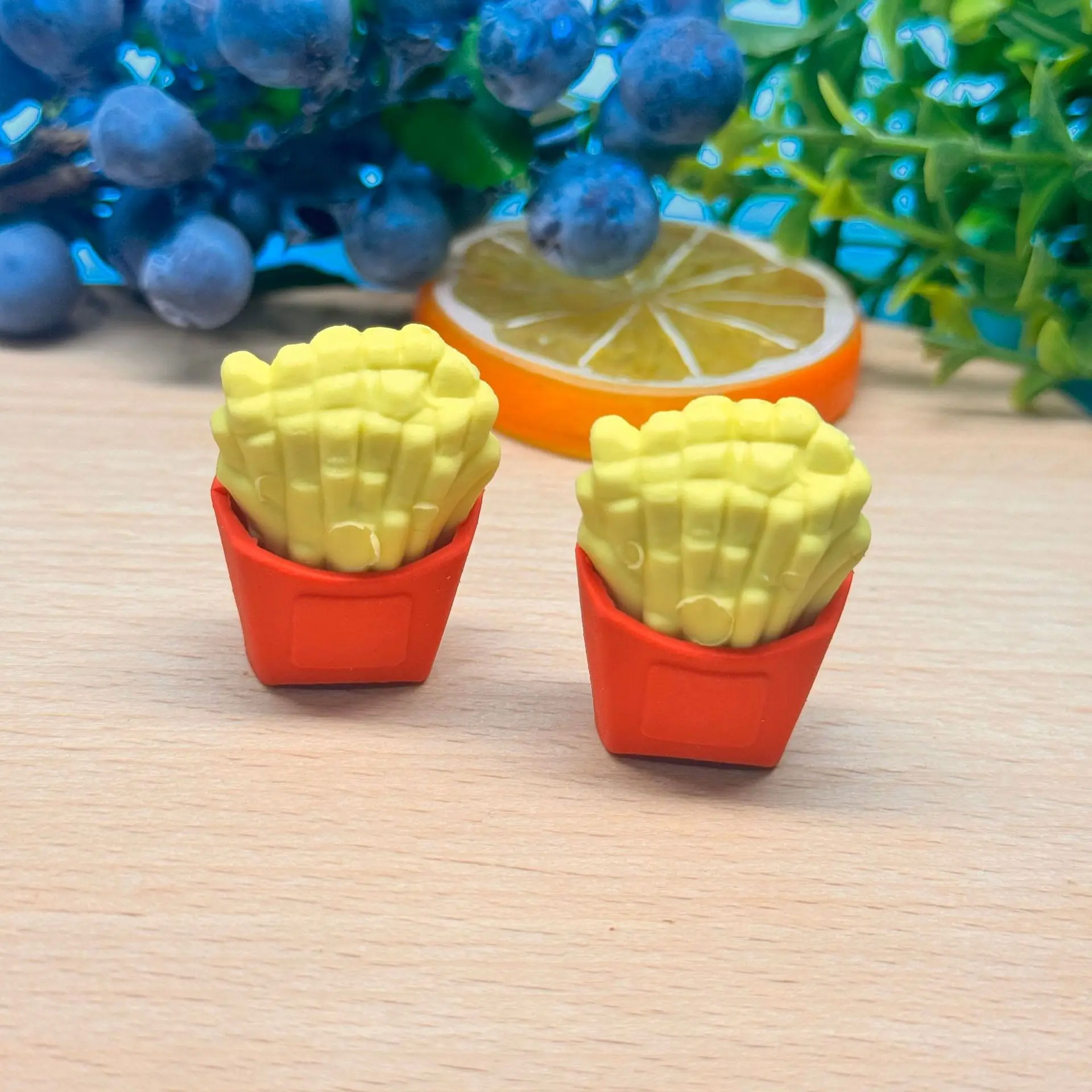 30 قطعة محايات البطاطس المقلية اللطيفة شكل طعام صغير للأطفال اللوازم المدرسية محو علامات قلم رصاص الجدة الفصول الدراسية جوائز الطالب