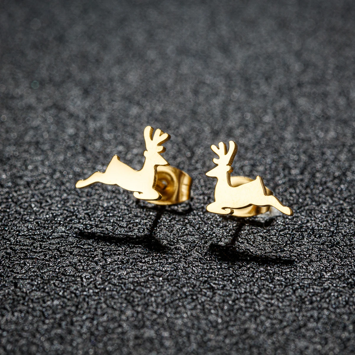 Minimalist Stainless Steel Deer Stud Earring Women Christmas Jewelry Gift Asymmetrical Cartilage Earrings Pircing Oreja