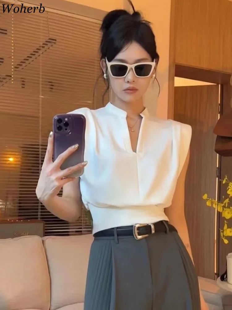 Camisas De Mujer 2025 Women Blouses V-neck Sleeveless Shirts Temperament Solid Color Crop Tops Summer Vintage All Match Blouse