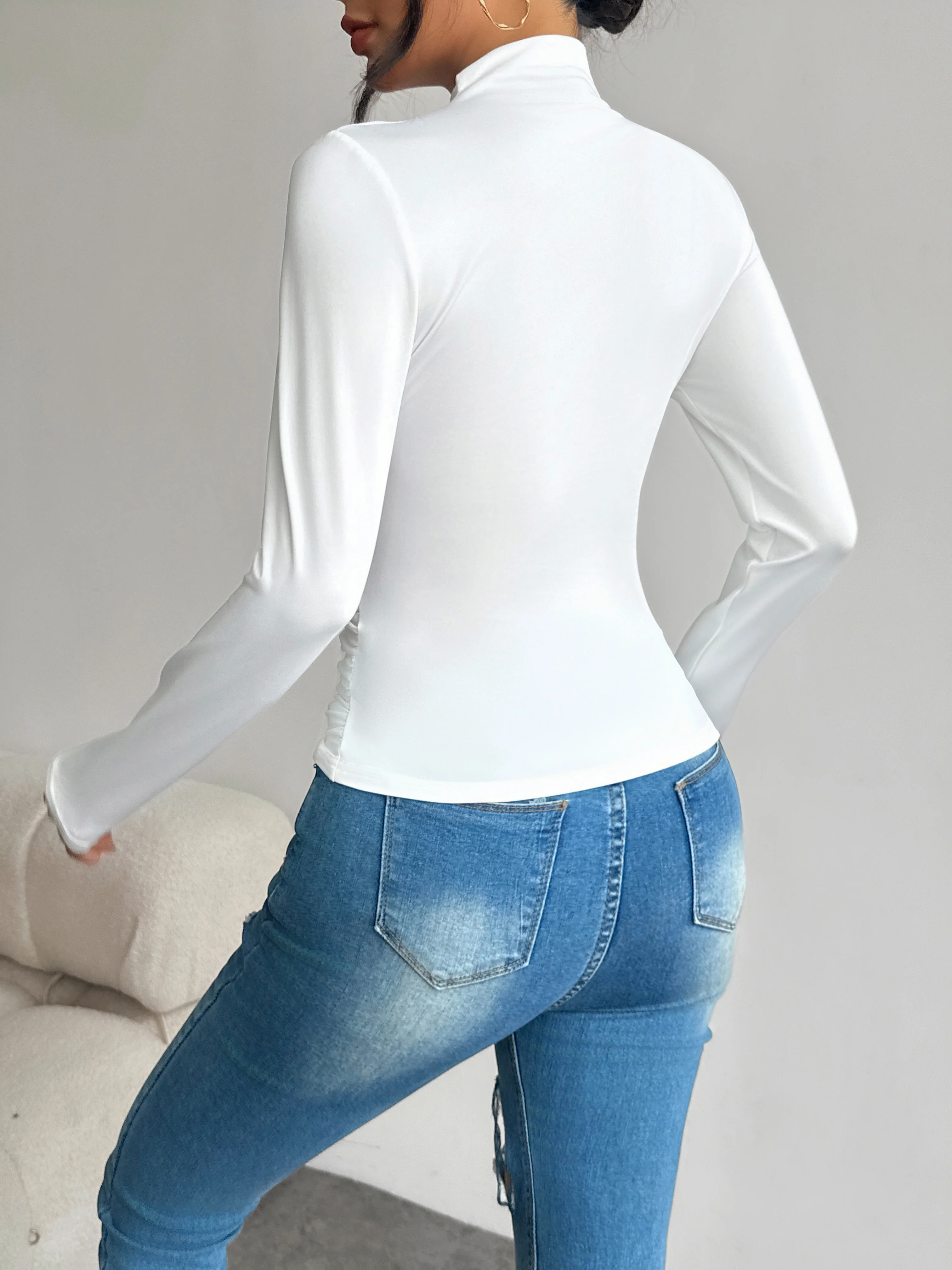 Halbhoher Kragen, plissierte Taille, schlank machendes, langärmliges Basic-Shirt für Damen, vielseitiges Oberteil für Frühling und Herbst. – Detail 16