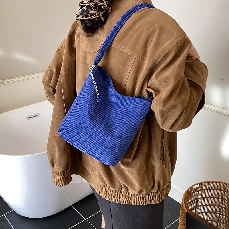 حقيبة كتف كلاسيكية من سروال قصير لعام 2025، حقيبة كبيرة بسيطة، حقيبة دلو بمقبض علوي بلون سادة، محفظة كروس متعددة الاستخدامات، أنيقة