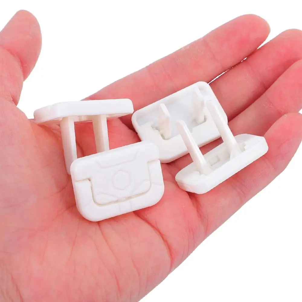 Copertura protettiva anti-shock elettrico tinta unita da 50 pezzi Copertura protettiva con design a due fori Protezione per presa per interruttore per bambini ABS