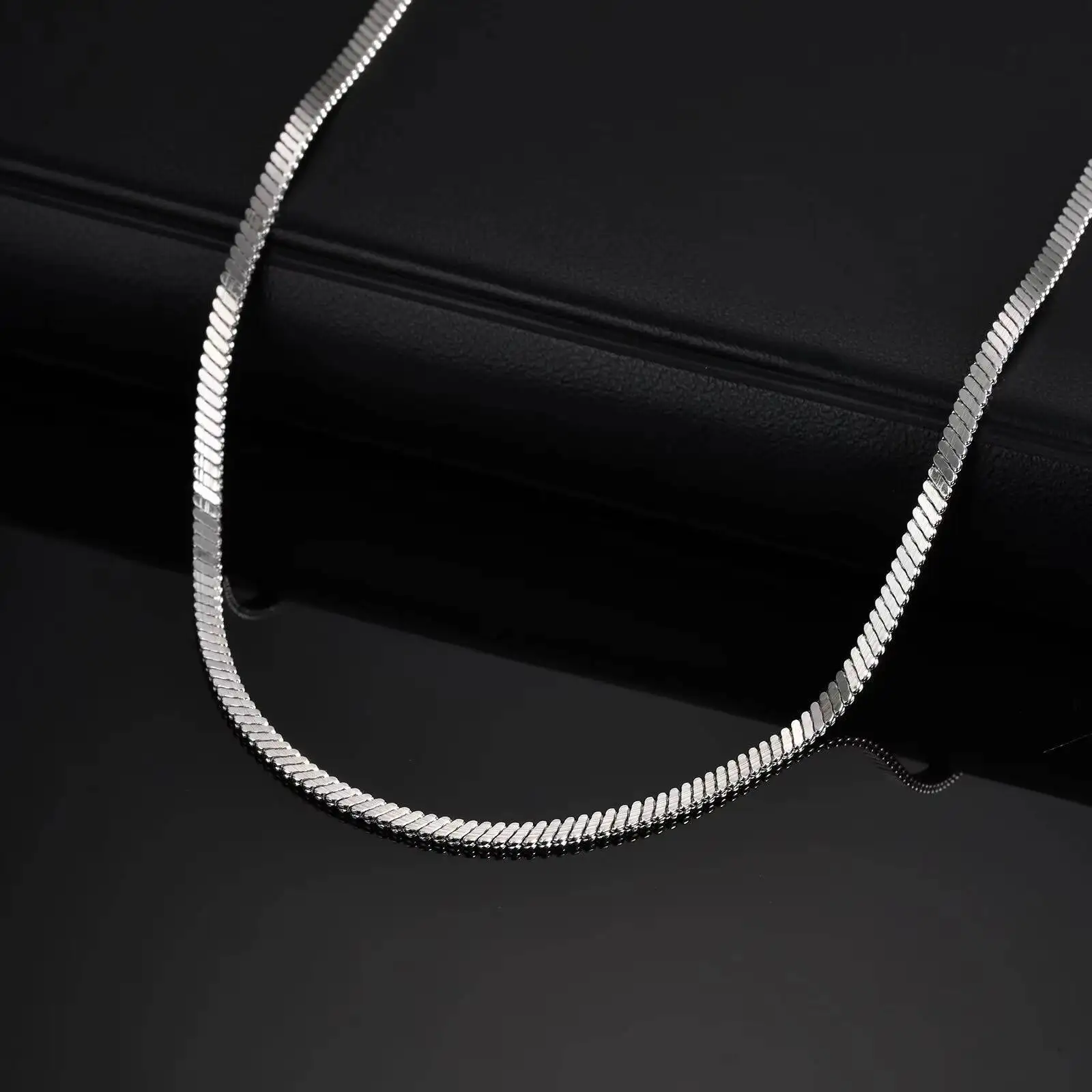 Vnox Width 3mm Flat Snake Silver Color Necklace for Men, Stainless Steel Vintage Blade Chain Collar, Hiphop Casual Jewelry Gifts
