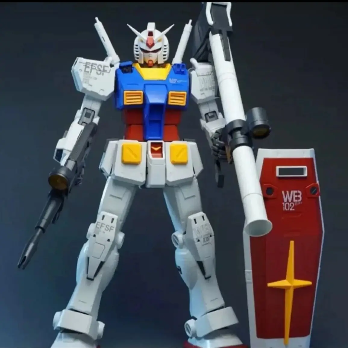 【In stock】Fangda Athletic 1/35 and 1/100 RX-78-2Gundam with light set Magnifier oversize scale China assembled Gundam model