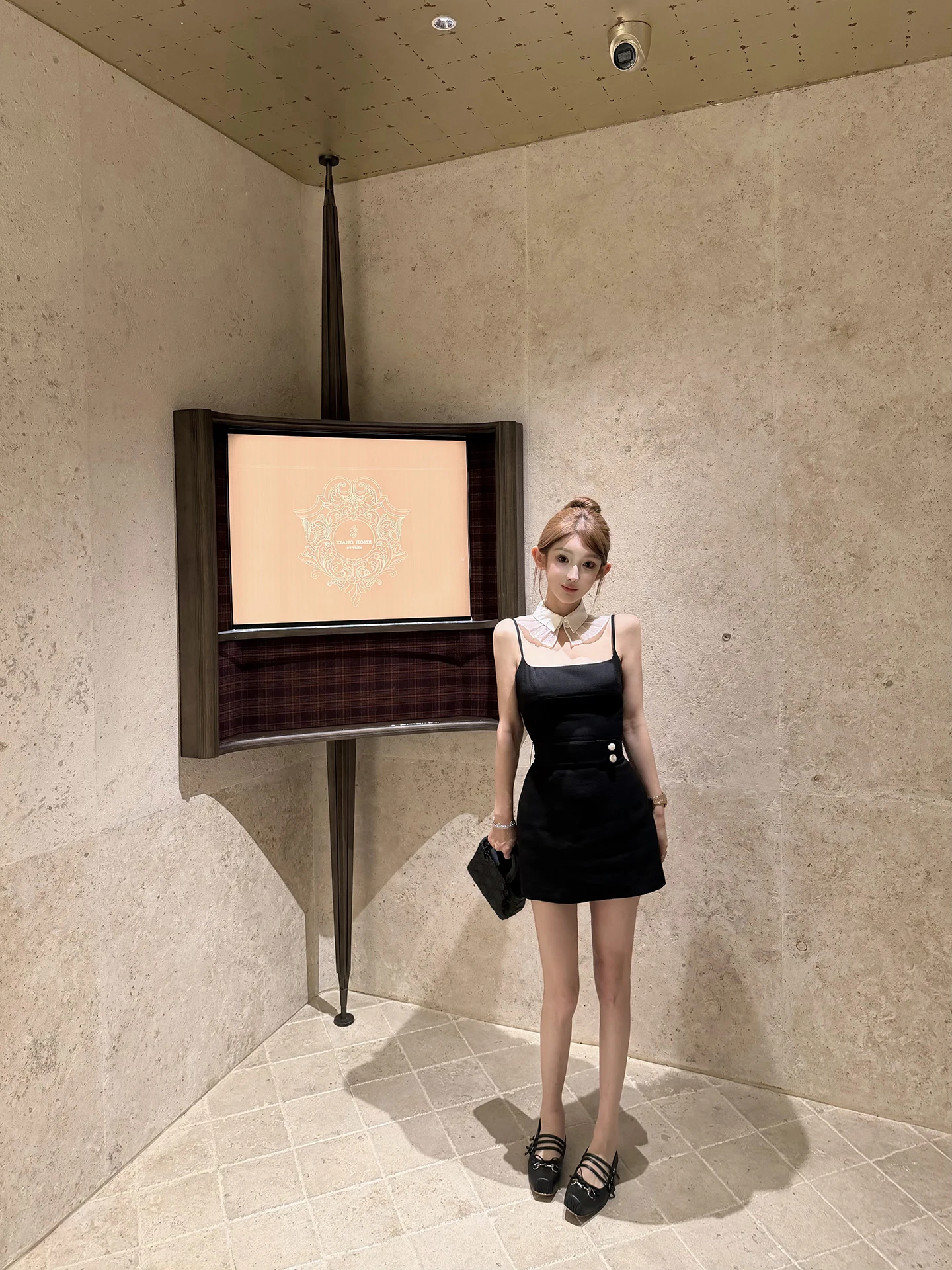 

Черное вязаное платье с квадратным вырезом и завышенной талией, юбка А-силуэта в французском стиле, комплект из двух предметов для города и офиса