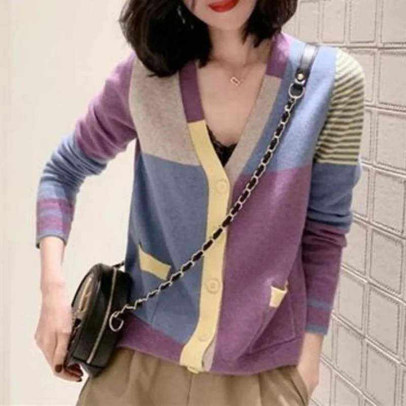 2023 New Spring and Autumn Fashion Simple and Versatile V-neck Panel Contrast Pocket Loose Casual Knitted Sweater Cardigan