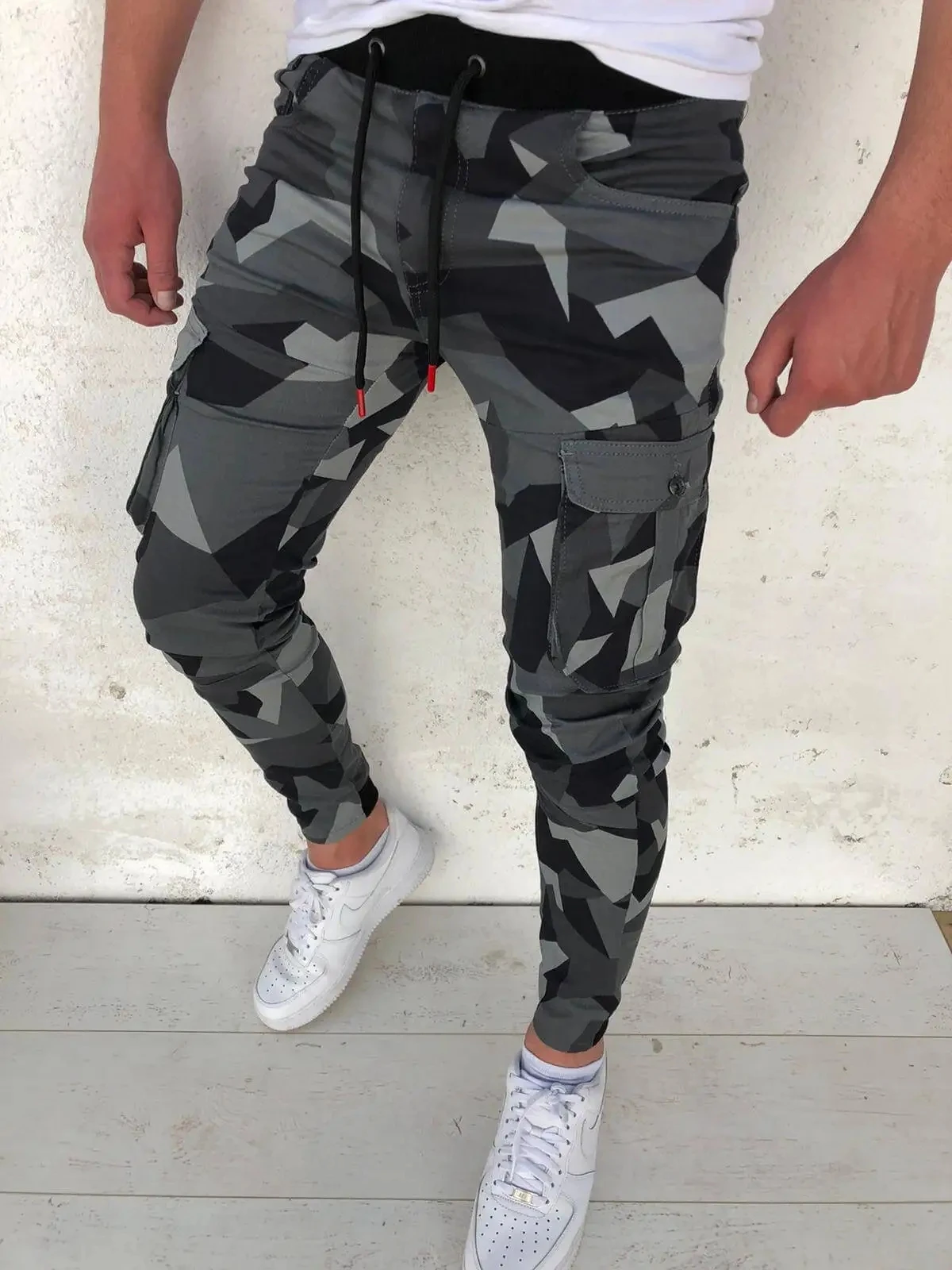 Men Quick Dry Sweatpants Camouflage Sports Pants Slim Elastic Multi-Pocket Cargo Pants Men's Fitness Running Training Trousers image 2