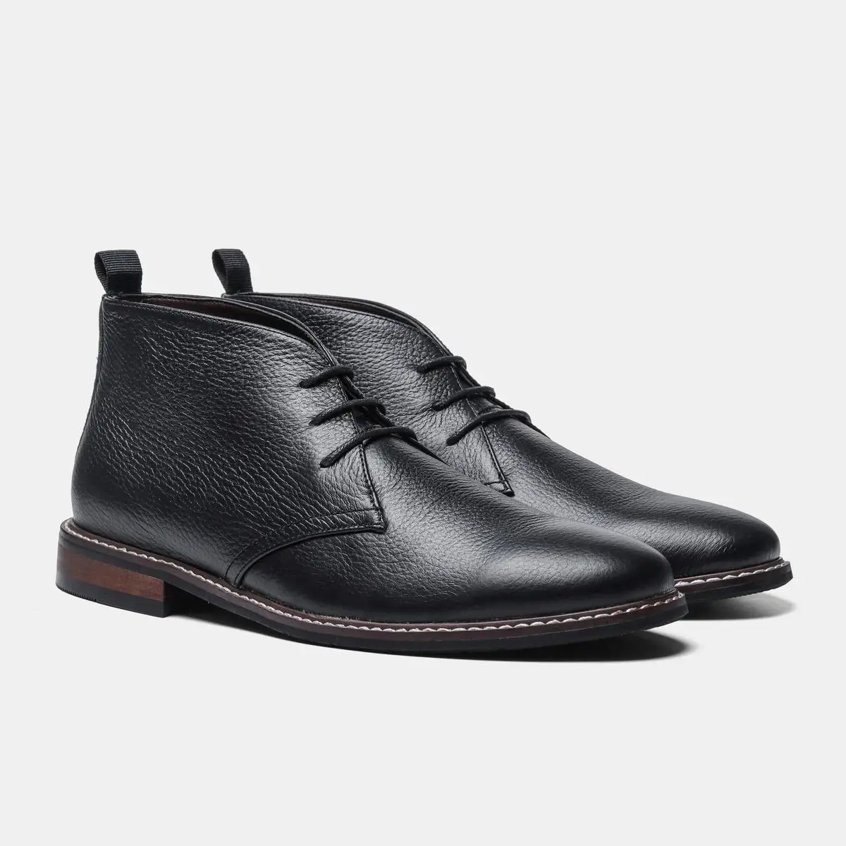 Herrenstiefel aus echtem Rindsleder, knöchelhohe Stiefel für Herren, schicke, lässige Herrenstiefel mit zwei Ösen zum Schnüren. – Detail 10