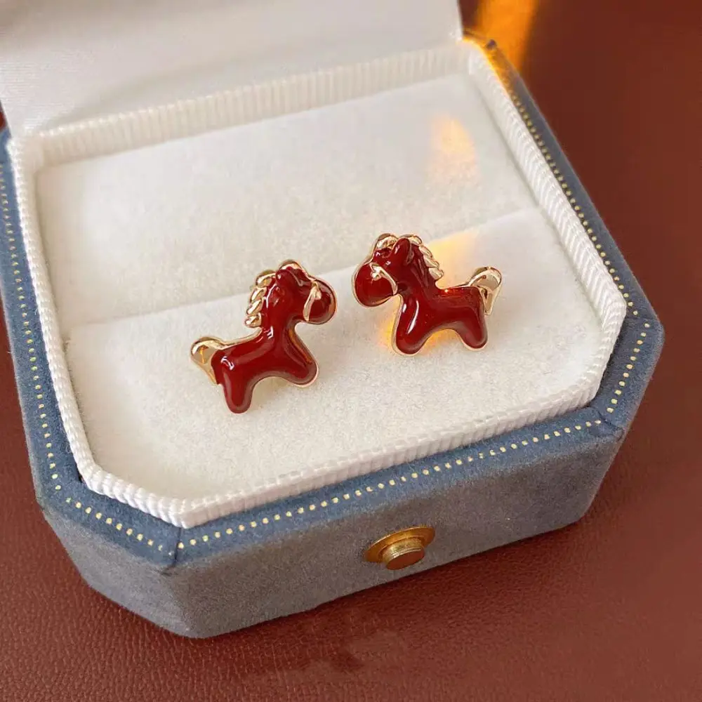 Alloy Horse Stud Earrings Fashion Cute New Year Pony Earrings Ear Jewelry Good Luck Vintage Drip Oil Earrings New Year Gift