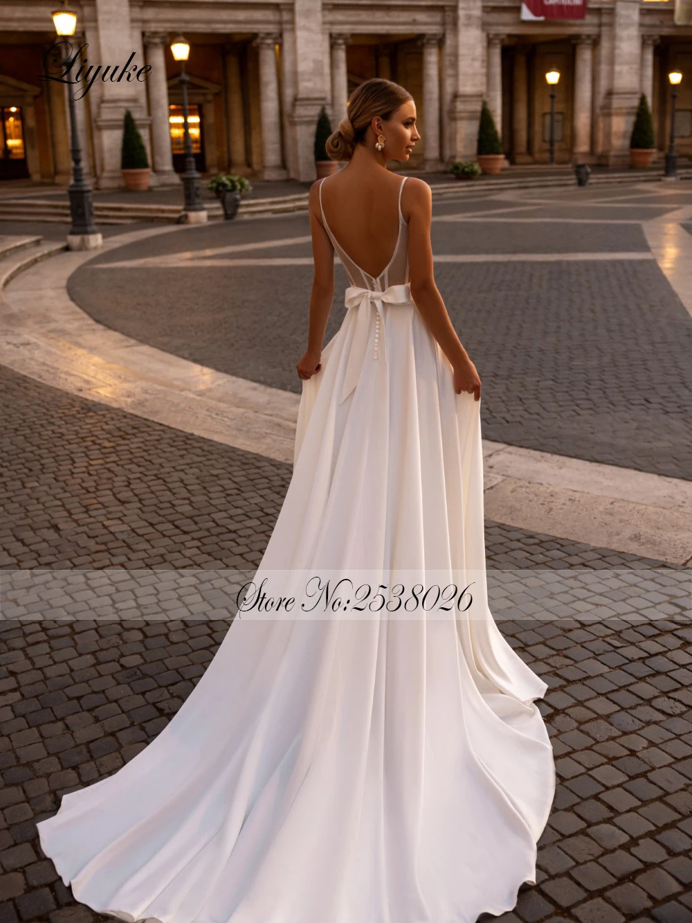 Liyuke Simple Style Sweetheart A-Line Wedding Dress Sexy Backless Spaghetti Straps Bridal Gowns