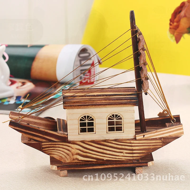 

Chinese Style Smooth Wooden Boat-Shaped Music Box Clockwork Student Gift Creative Mixed Style Hair Design Pine Wood