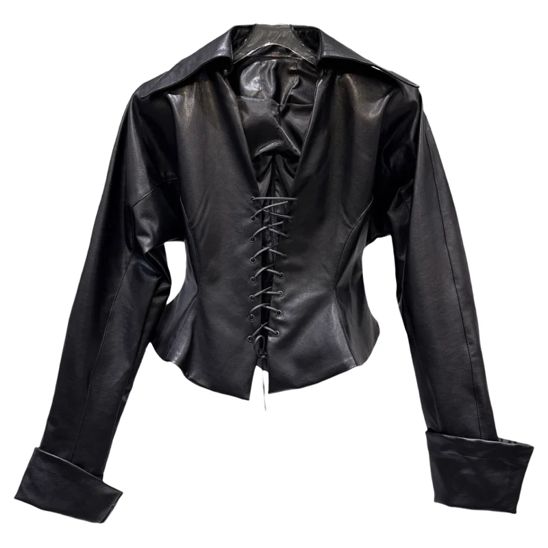 2025 شتاء جديد عصري فتاة ساخنة الخامس الرقبة بدوره إلى أسفل طوق التعادل تصميم الخصر مقصوص بولي Leather قميص سترة للسيدات