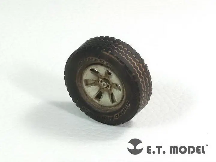 1/35 ET Models - ER35-031 Technical Pickup Truck Resin Wheels (4 pcs)