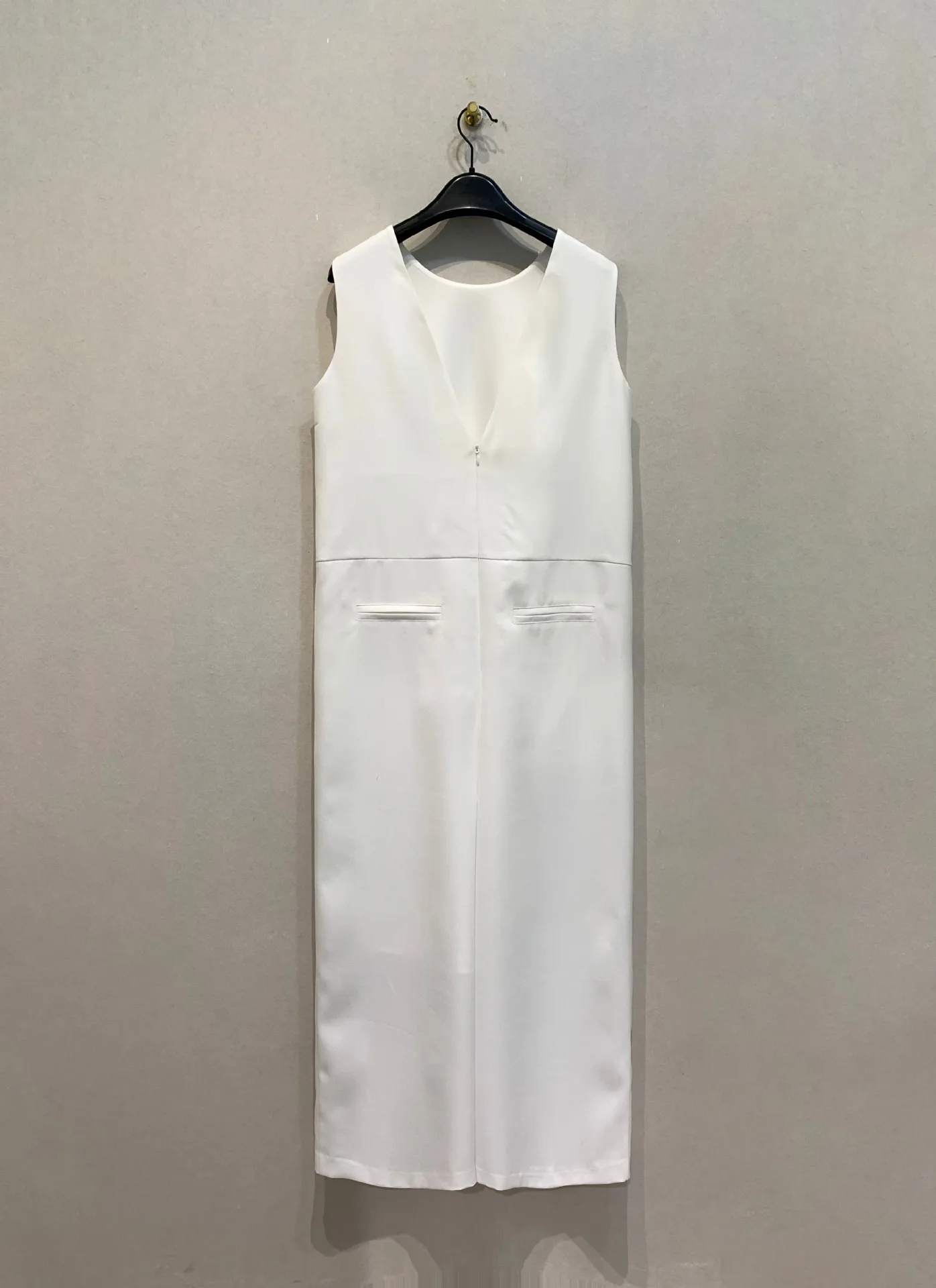 

Fashion Vintage V-neck Backless Jumpsuit Women High Waist Loose Casual Lazy Style Sleeveless Romper 2025 New Japan Bodysuit