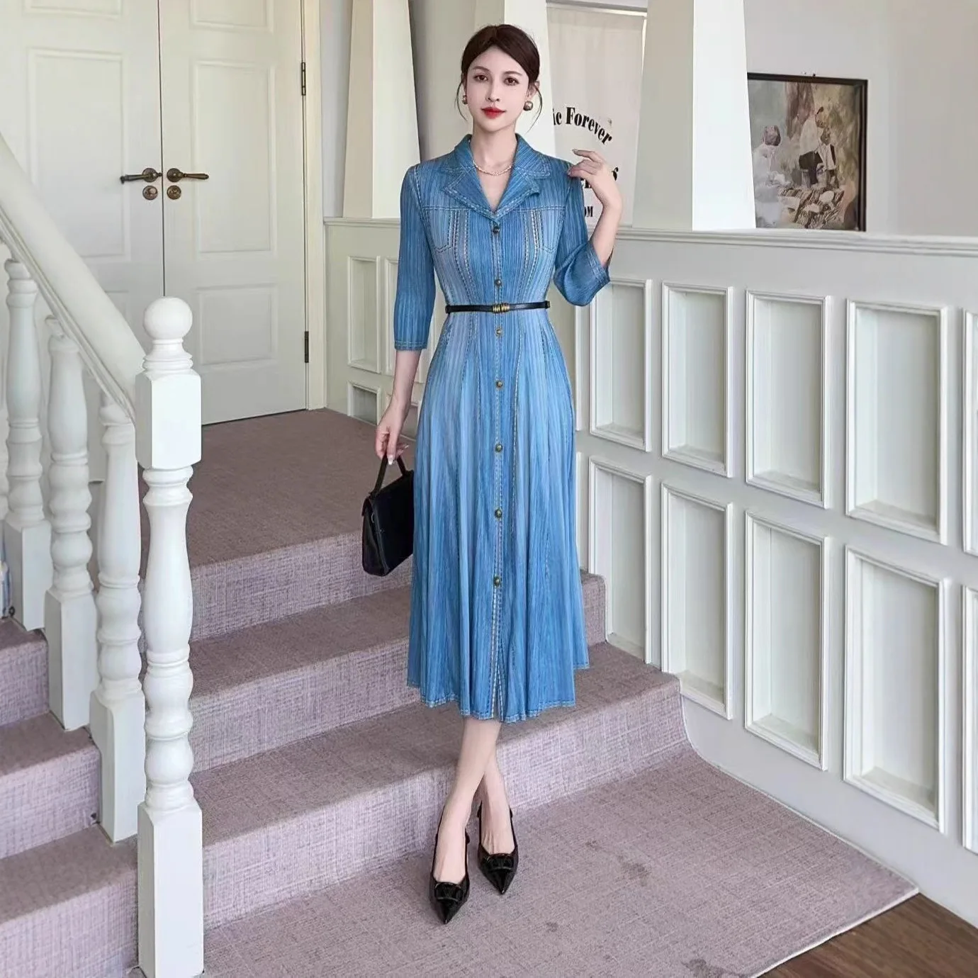 

Miyake Pleated 2025 New Retro Imitation Denim Dress with Loose Pleated Cardigan Skirt, Simple and Fashionable Commuting Skirt