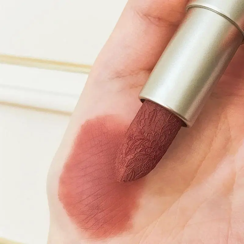Colorrose batom em relevo nicho marca leite chá batom camafeu marrom fosco hidratante paridade maquiagem clássica beleza ocidental
