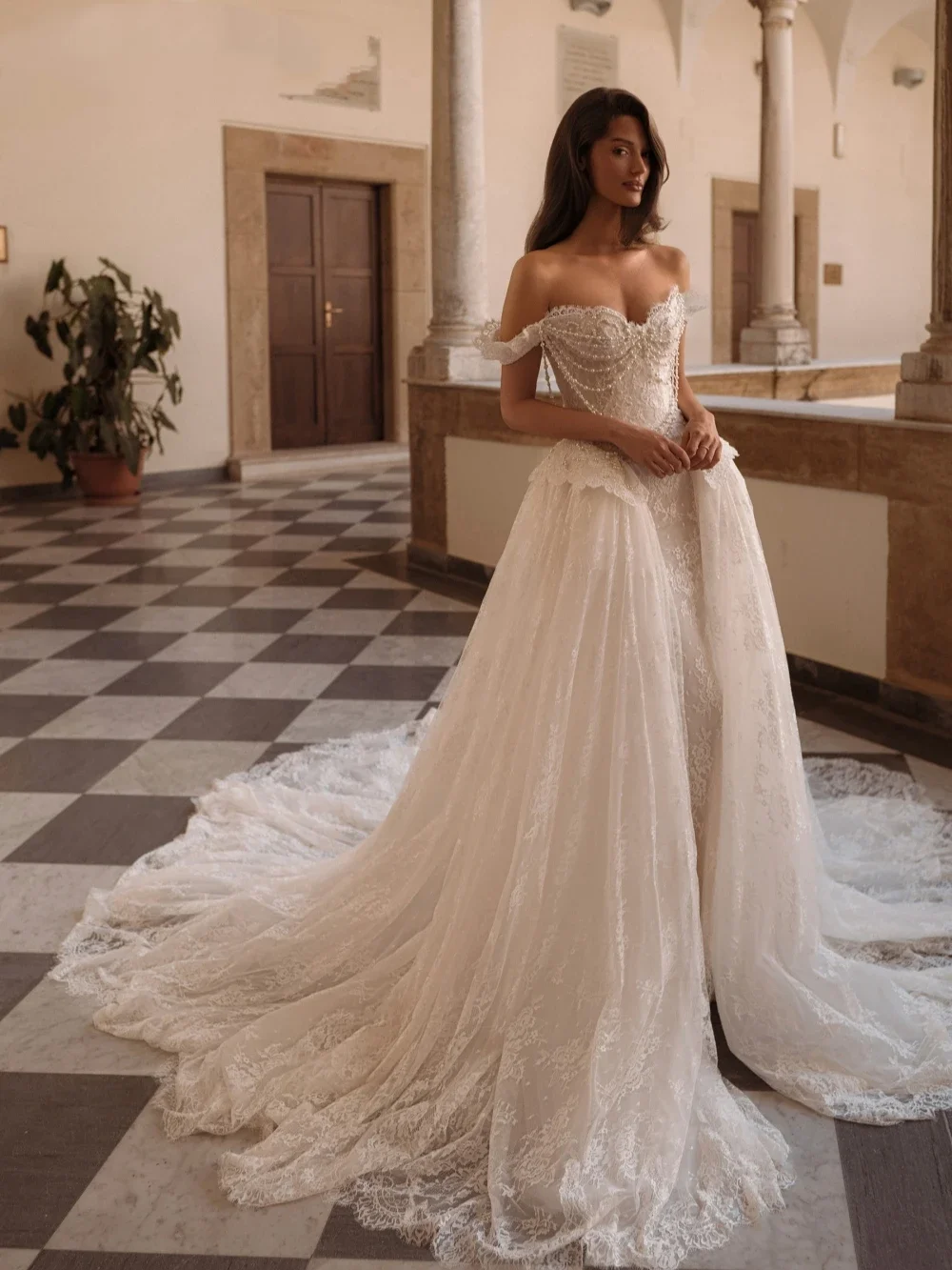 

Palace Style Mermaid Wedding Dress Luxury Beaded Pearl Off-shoulder Lace Mesh Trailing Bridal Gown Vestidos De Novia Customized