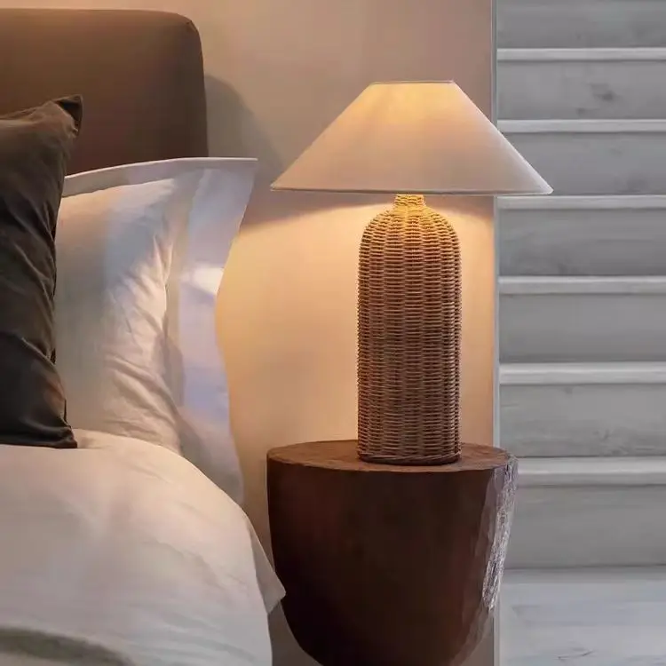 

Simple style bamboo art medieval bedroom retro bedside lamps B & B store designer rattan art woven atmosphere desk lamp