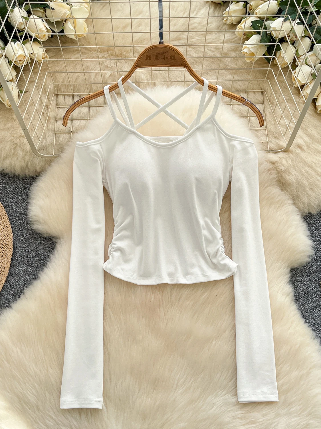 Foamlina Street Style Spaghetti sangle épaules dénudées t petit haut pour les femmes mode solide col rond à manches longues froncé mince haut court