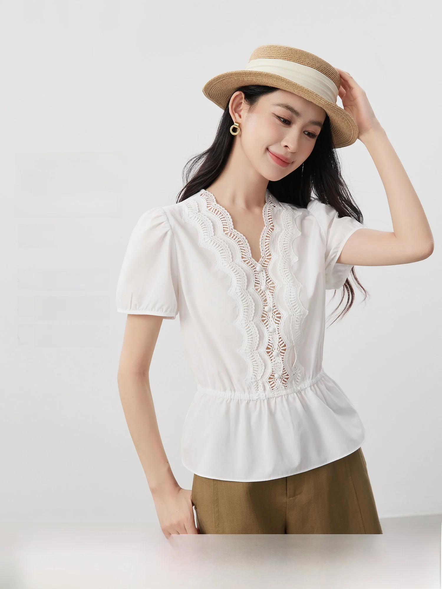 

French Style Embroidered Lace Patchwork Hollow out Bubble Sleeve V Neck Waist Cinched Women's Shirt Short Sleeve Spring 2026