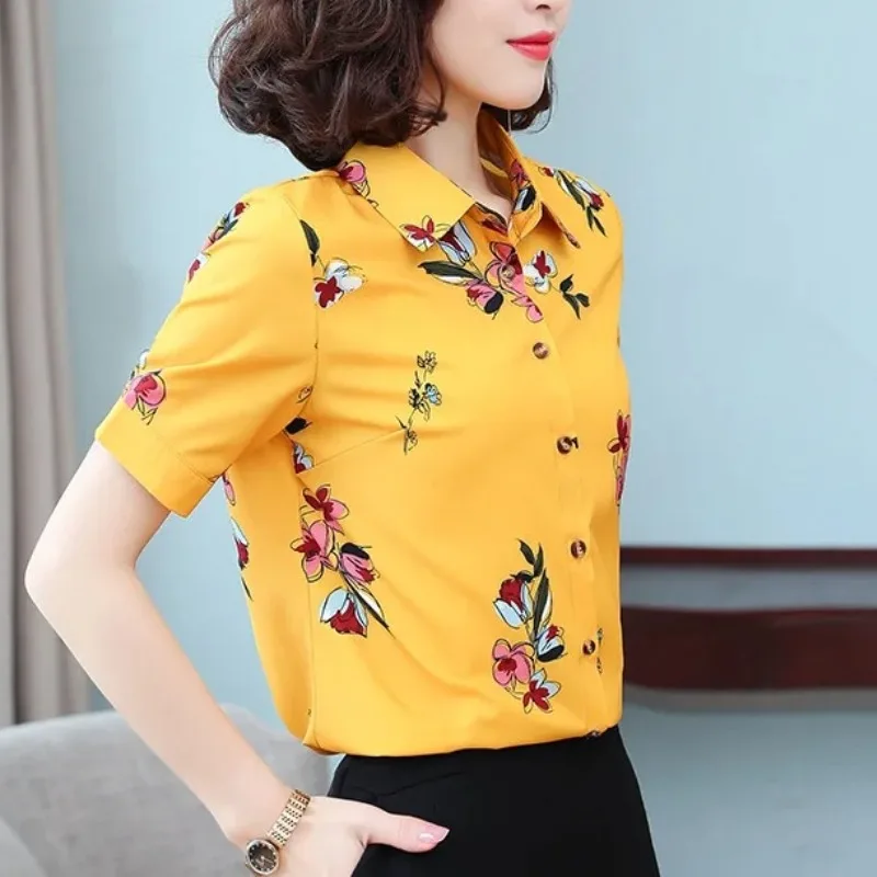 Letni skręcany kołnierzyk zapinany na guziki kwiatowy kardigan z nadrukiem odzież damska koszula z krótkim rękawem płaszcze moda codzienna ozdobne topy