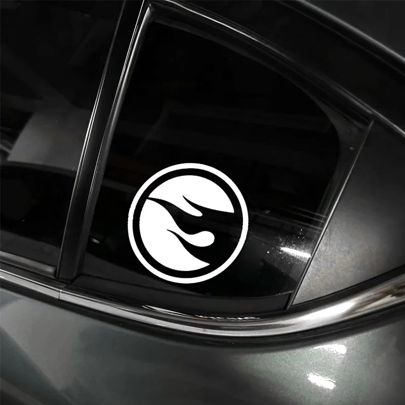 قطعة واحدة من لهب دائري أنيق - مثل الملصق، ملصق رائع لنوافذ السيارة وأجهزة الكمبيوتر المحمولة وحافظات الهاتف وألواح التزلج لإضافة اهتزاز عصري