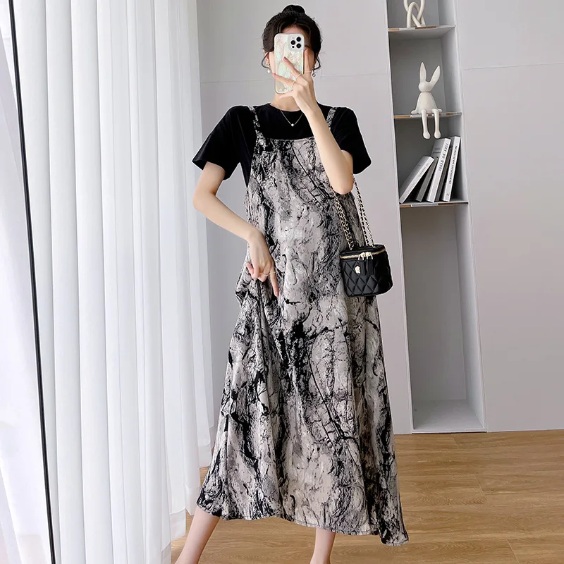 

Maternity Dress Summer New 2022 Cotton T-shirt Top Smudge Ink Painting Tide Mother Sling Pregnant Woman Skirt Two-piece Set