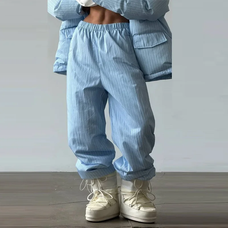 2026 Winter Gestreiftes Baumwoll-Mantel-Hosen-Set für Damen mit Kapuze, Stehkragen, Reißverschluss-Steppmantel und Hose mit Elastikbund – Damen-Outfit – Detail 27