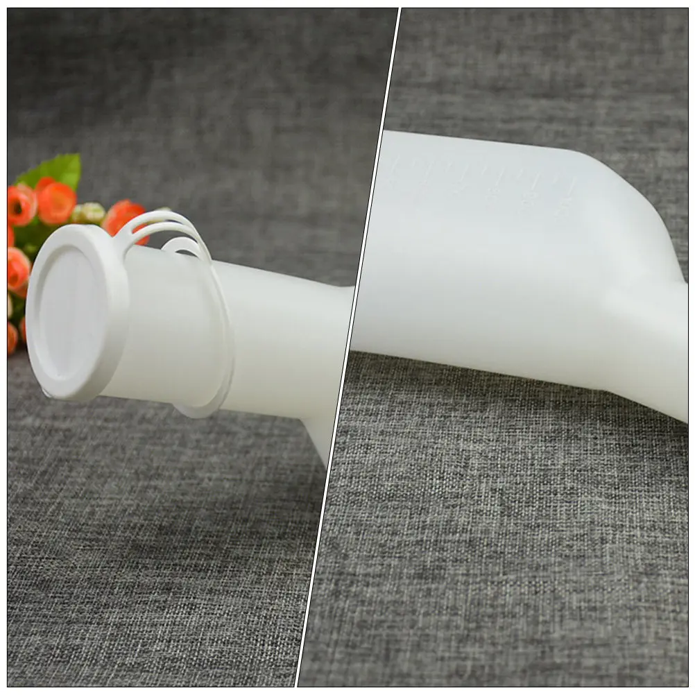 

1Pcs Patient Urinal Bottle Thickened Plastic Large Capacity Portable Urinal Pot for Bedridden Elderly Pregnant Women Hospital