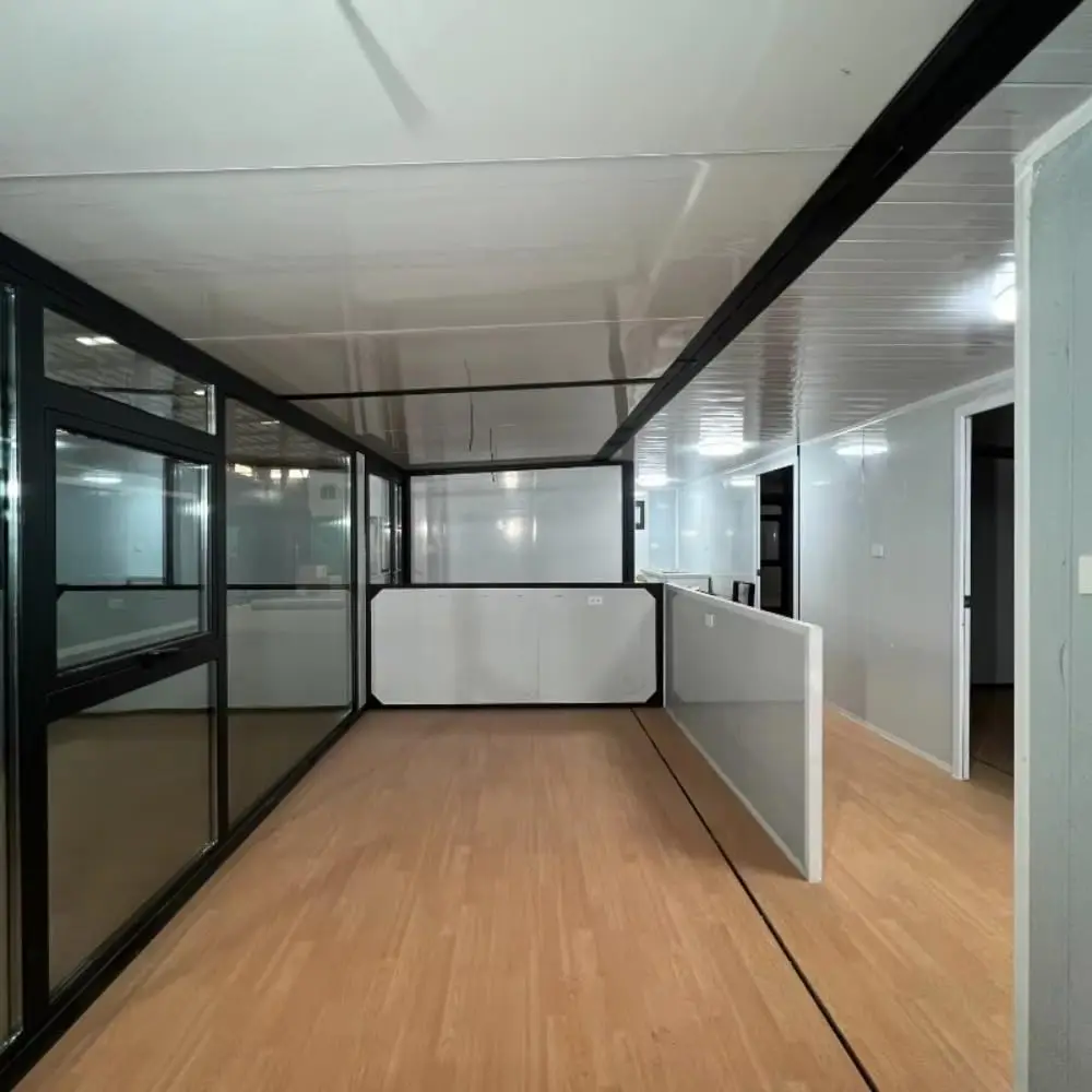 Портативный сборный крошечный дом, мобильный расширяемый сборный дом длиной 20 футов с 1 полностью оборудованной ванной и кухней, складной дом