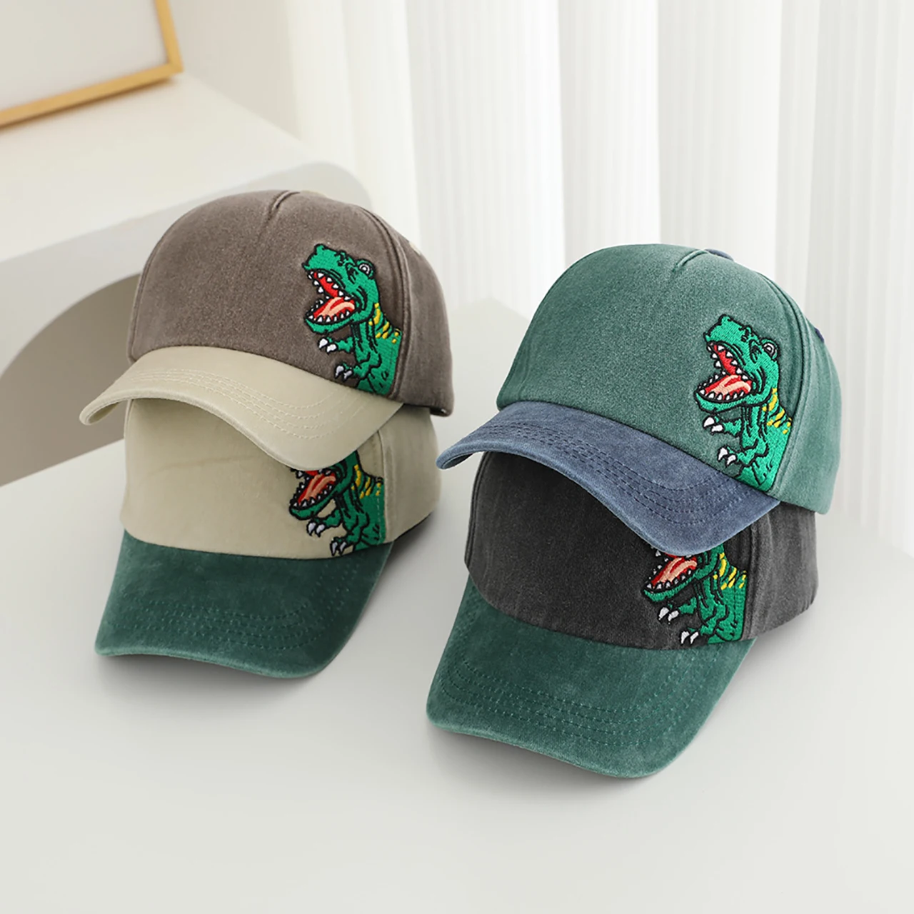 

artoon Dinosaur Kids Baseball Cap Fashion Vintage Kids Peaked Caps 2-6Year Baby Duck Tongue Hat Boys Girl Outdoor Sport Sun Hats